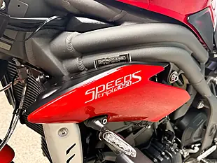 Used 2017 Triumph Speed Triple 1050 S Red - Interior and Exterior details 17