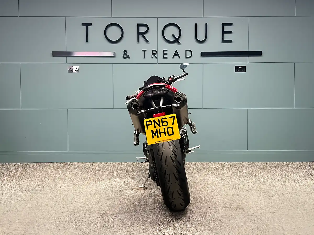 Used 2017 Triumph Speed Triple 1050 S Red - Interior and Exterior details 5
