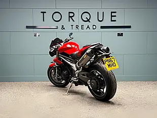 Used 2017 Triumph Speed Triple 1050 S Red - Interior and Exterior details 6