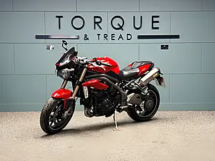 Used 2017 Triumph Speed Triple 1050 S Red - Interior and Exterior details 9