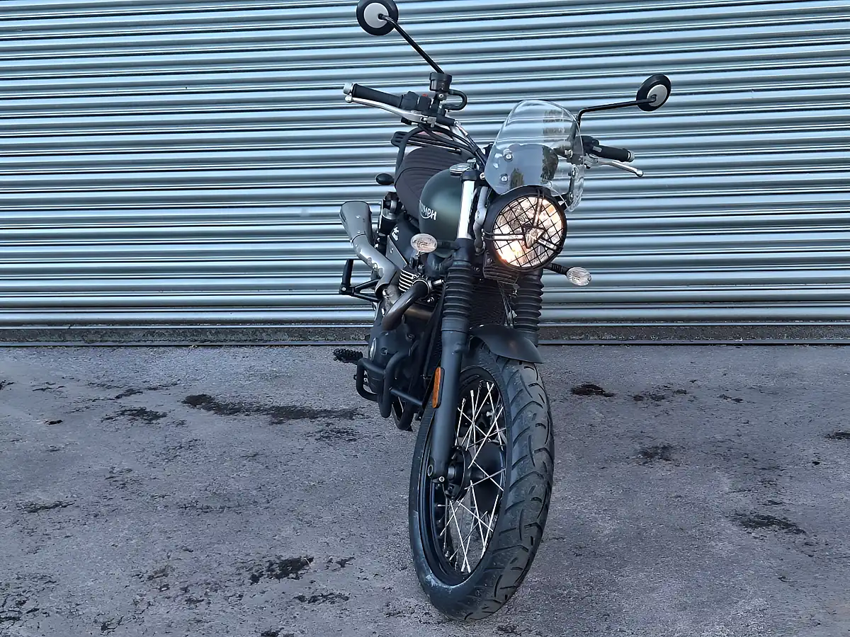 Used 2017 Triumph Street Scrambler Green - Interior and Exterior details 3