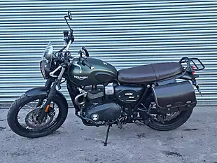 Used 2017 Triumph Street Scrambler Green - Interior and Exterior details 7