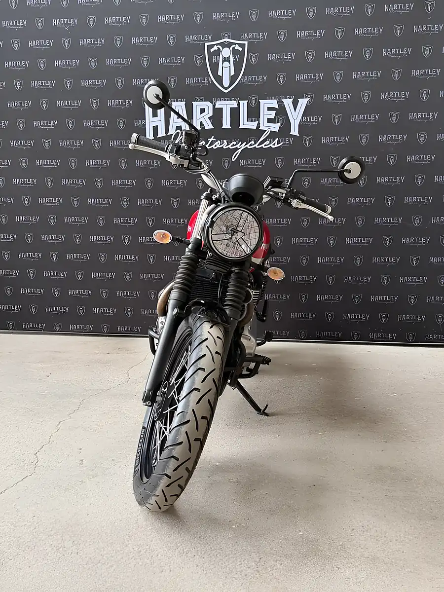 Used 2017 Triumph Street Scrambler Red - Interior and Exterior details 3