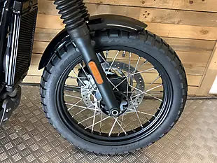 Used 2017 Triumph Street Scrambler Red - Interior and Exterior details 18