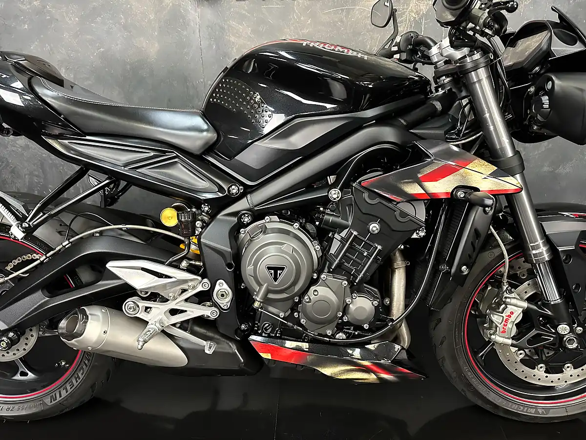 Used 2017 Triumph Street Triple 765 RS Black - Interior and Exterior details 8