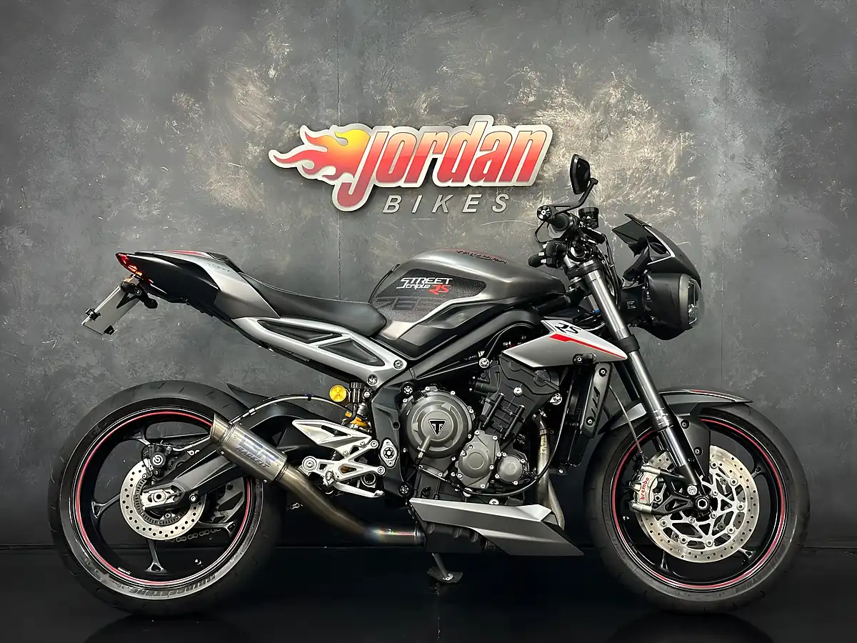Used 2017 Triumph Street Triple RS Silver - Front View