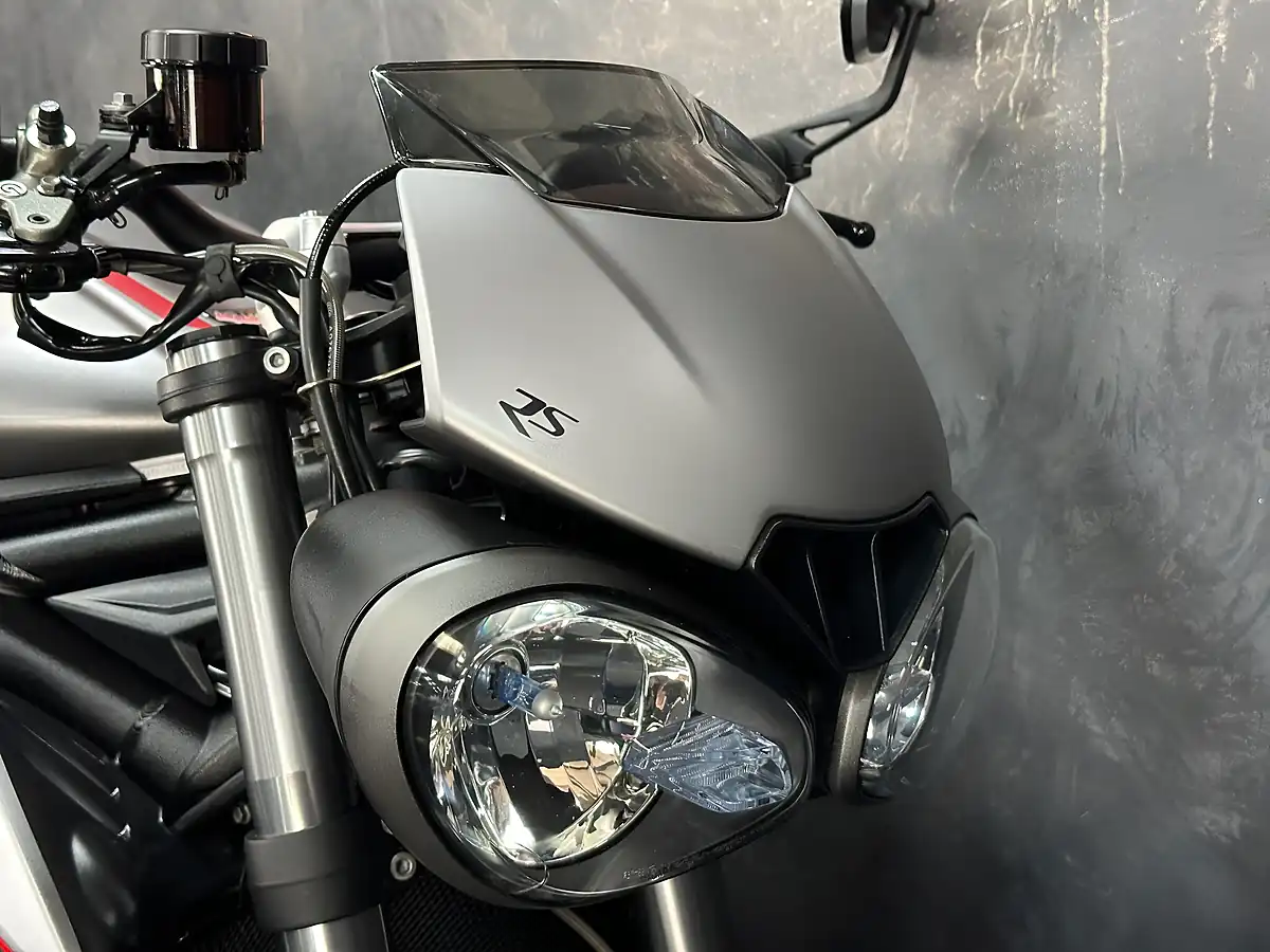 Used 2017 Triumph Street Triple RS Silver - Interior and Exterior details 12