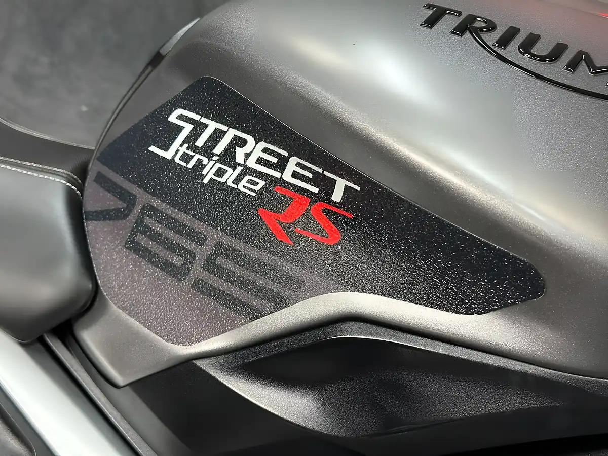 Used 2017 Triumph Street Triple RS Silver - Interior and Exterior details 19