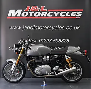 Used 2017 Triumph Thruxton R Silver - Interior and Exterior details 5