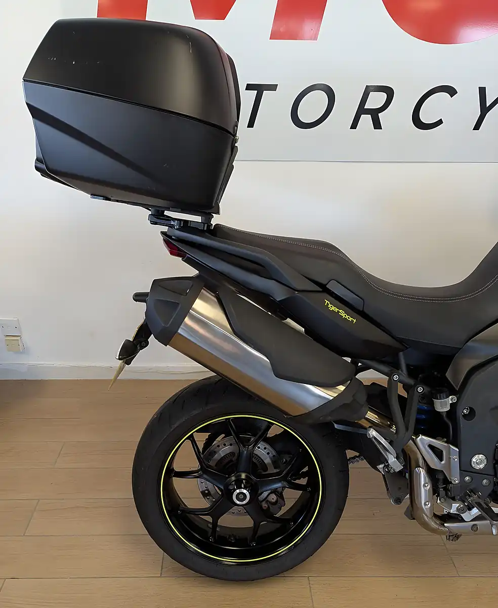 Used 2017 Triumph Tiger 1050 Sport Black - Interior and Exterior details 15