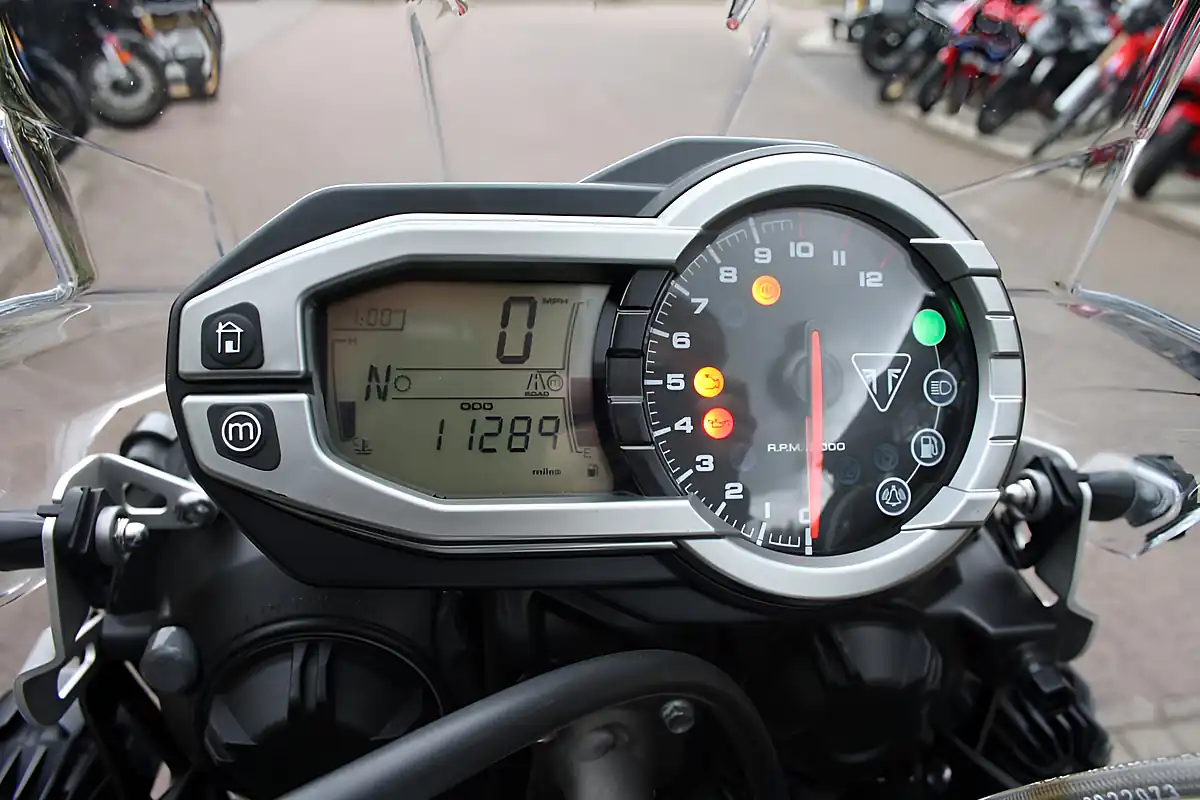 Used 2017 Triumph Tiger 800 Xrx Blue - Interior and Exterior details 13