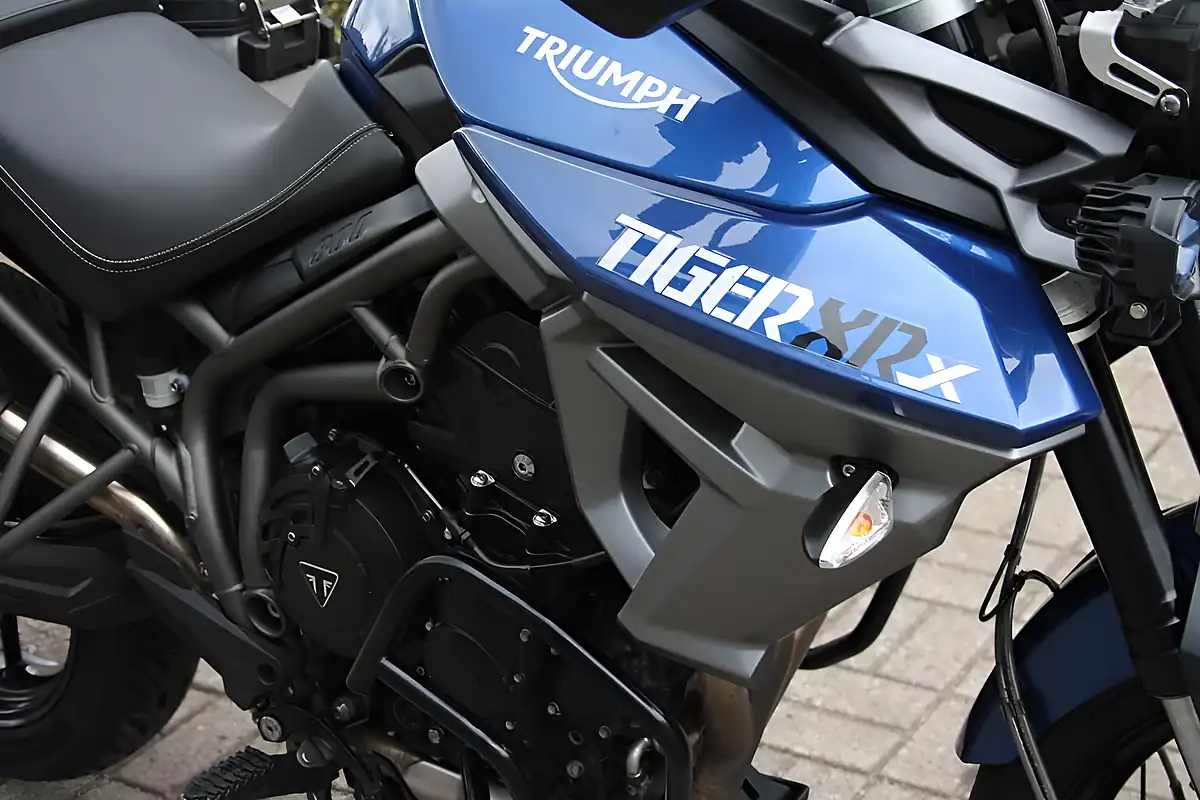 Used 2017 Triumph Tiger 800 Xrx Blue - Interior and Exterior details 16