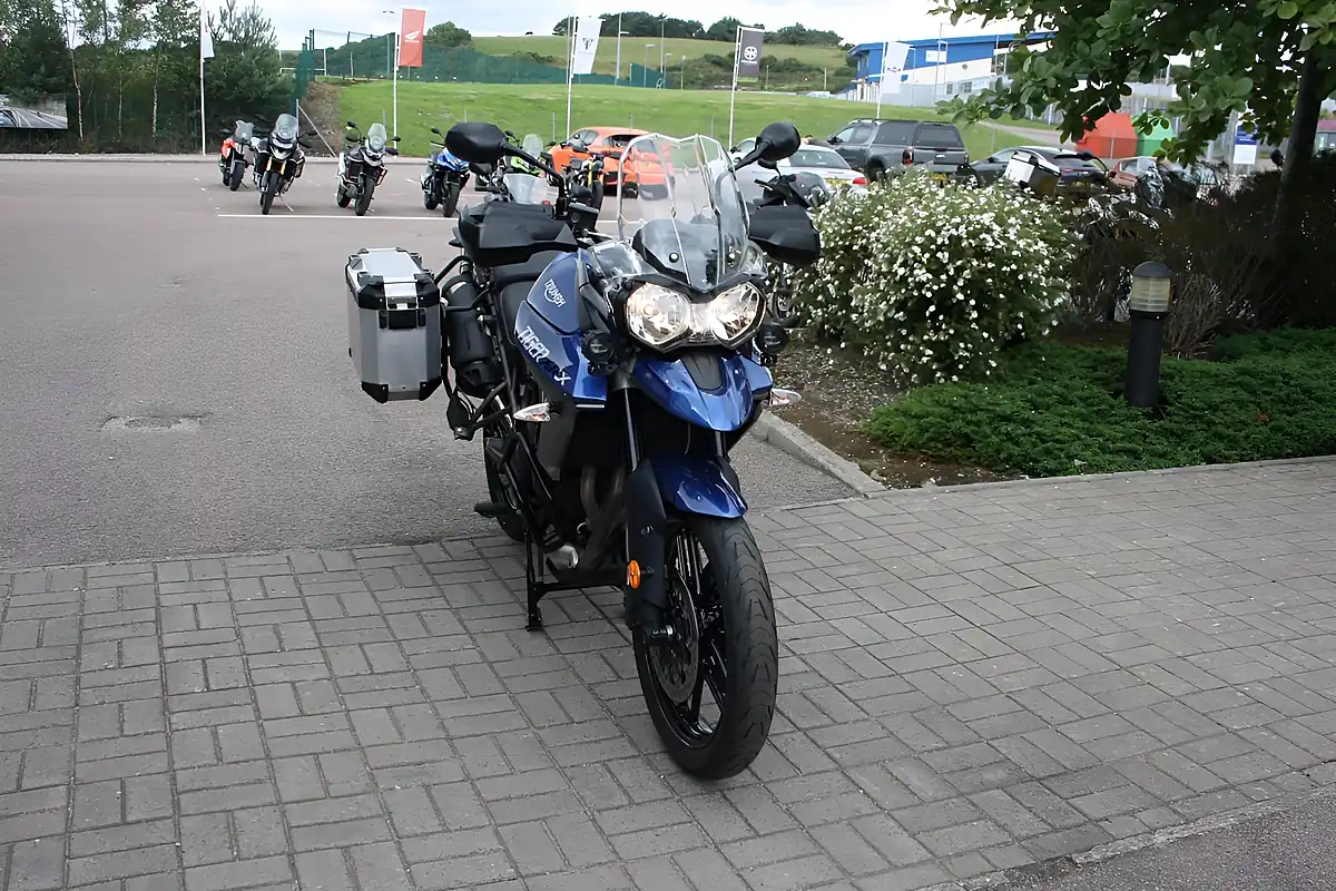 Used 2017 Triumph Tiger 800 Xrx Blue - Interior and Exterior details 5