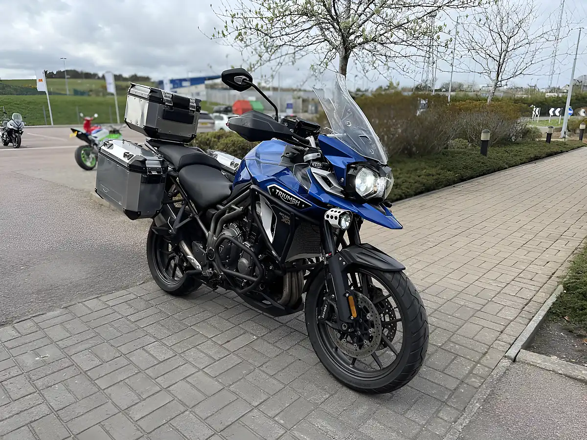 Used 2017 Triumph Tiger Explorer Xrt Blue - Interior and Exterior details 3