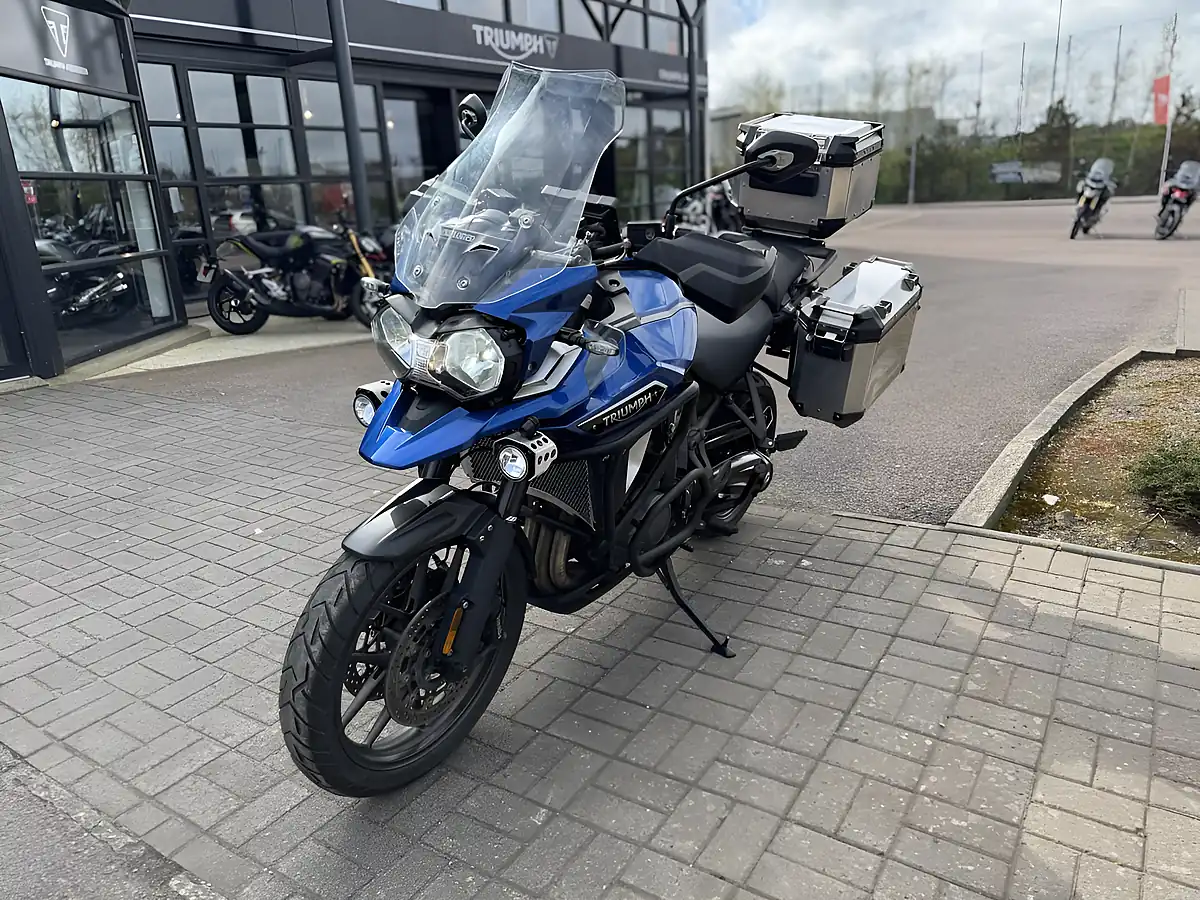 Used 2017 Triumph Tiger Explorer Xrt Blue - Interior and Exterior details 5