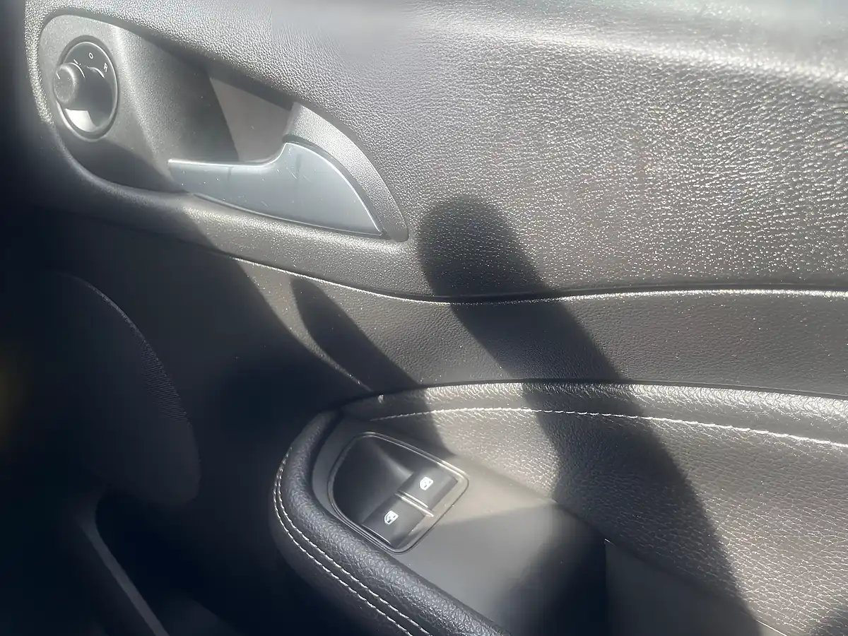 Used 2017 Vauxhall Adam Energised Black - Interior and Exterior details 17