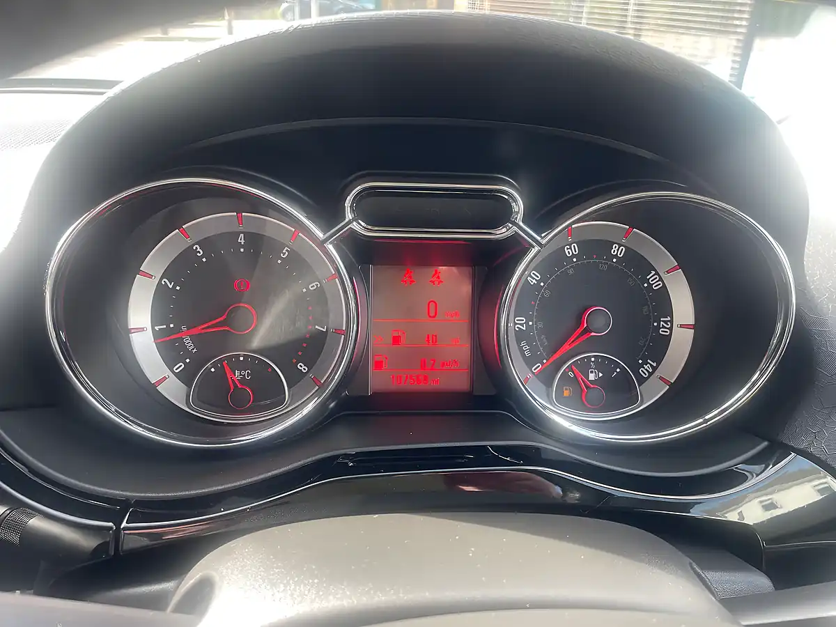 Used 2017 Vauxhall Adam Energised Black - Interior and Exterior details 18