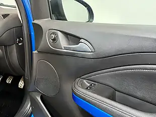 Used 2017 Vauxhall Adam Energised Blue - Interior and Exterior details 20