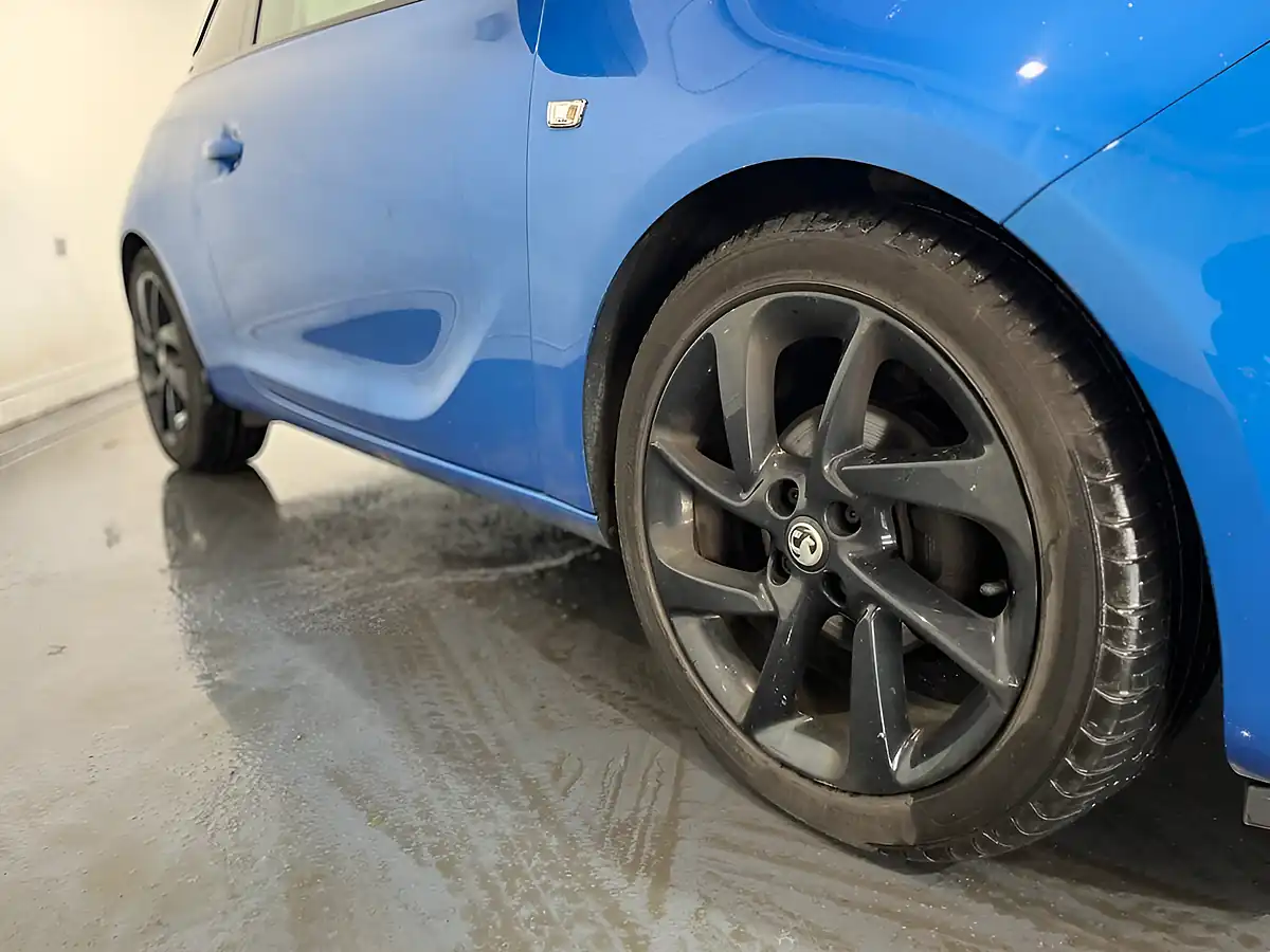 Used 2017 Vauxhall Adam Energised Blue - Interior and Exterior details 6