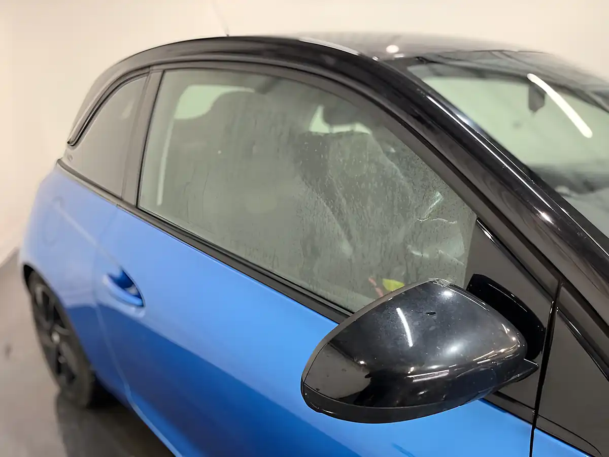 Used 2017 Vauxhall Adam Energised Blue - Interior and Exterior details 7