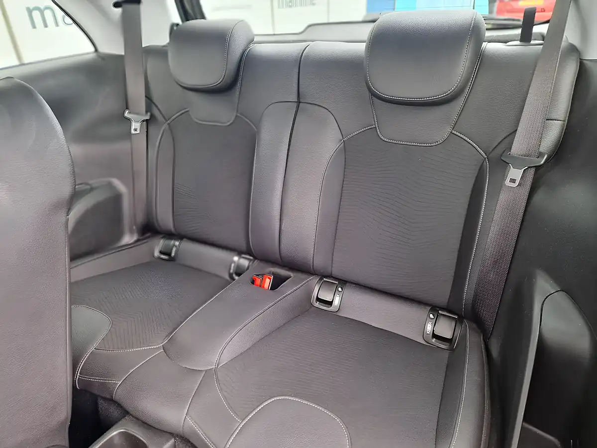 Used 2017 Vauxhall Adam Energised Gold - Interior and Exterior details 19