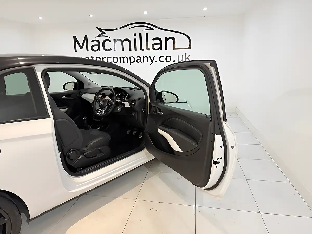 Used 2017 Vauxhall Adam Energised White - Interior and Exterior details 14