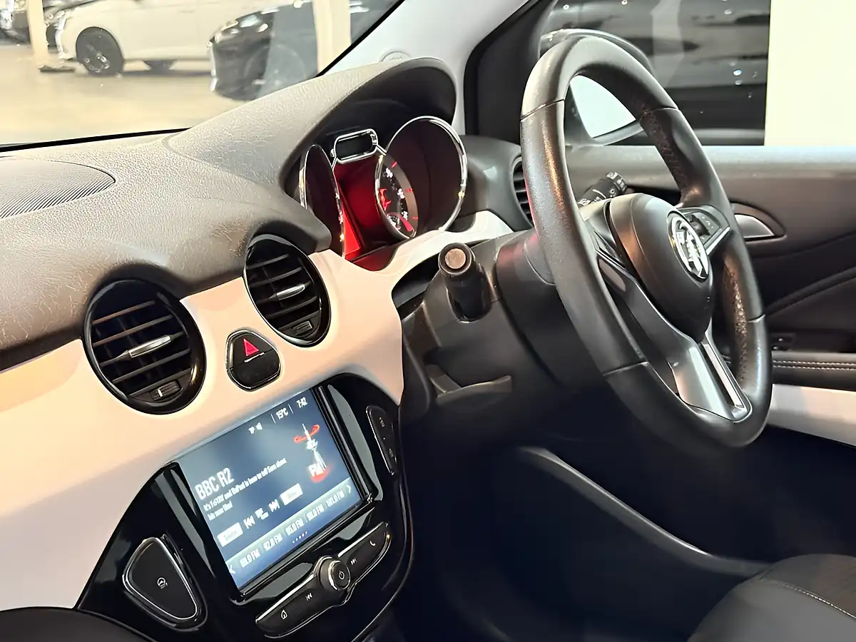 Used 2017 Vauxhall Adam Energised White - Interior and Exterior details 15