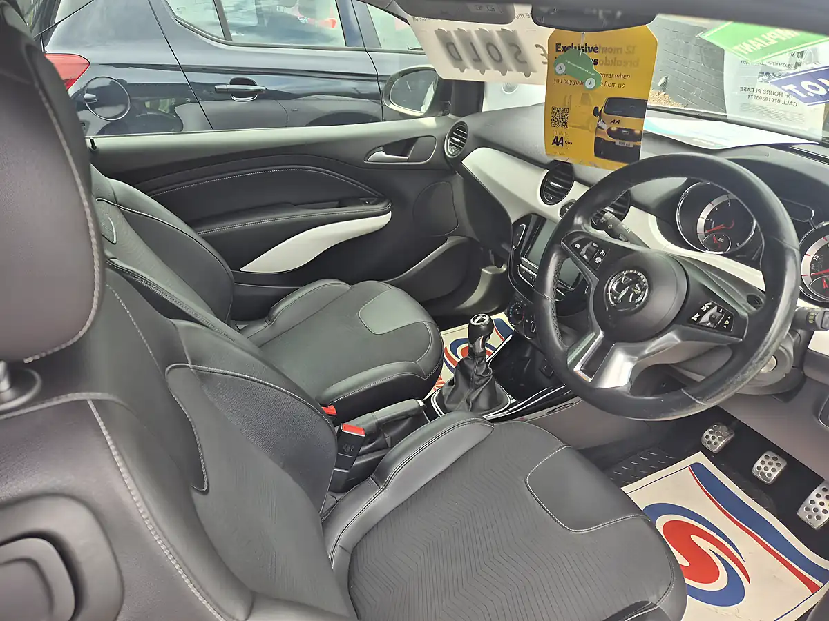 Used 2017 Vauxhall Adam Energised White - Interior and Exterior details 7