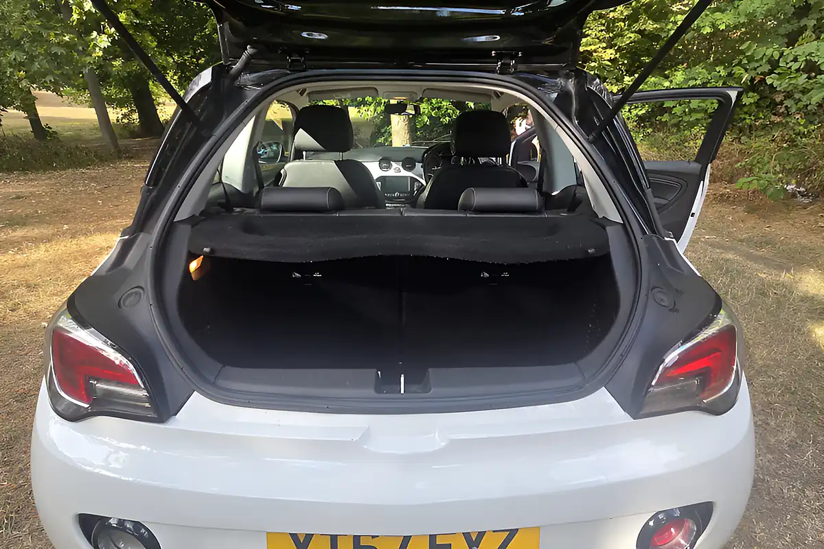 Used 2017 Vauxhall Adam Energised White - Interior and Exterior details 10