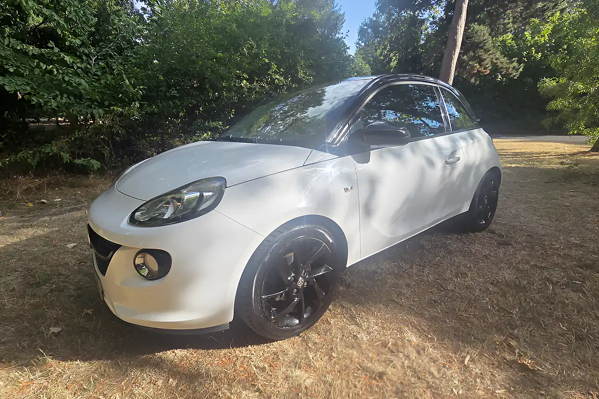 Used 2017 Vauxhall Adam Energised White - Interior and Exterior details 3