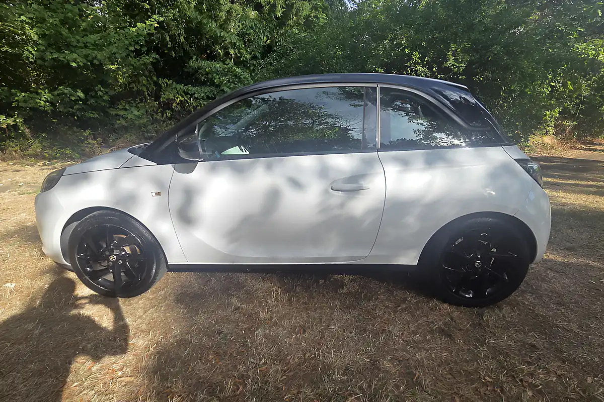Used 2017 Vauxhall Adam Energised White - Interior and Exterior details 4