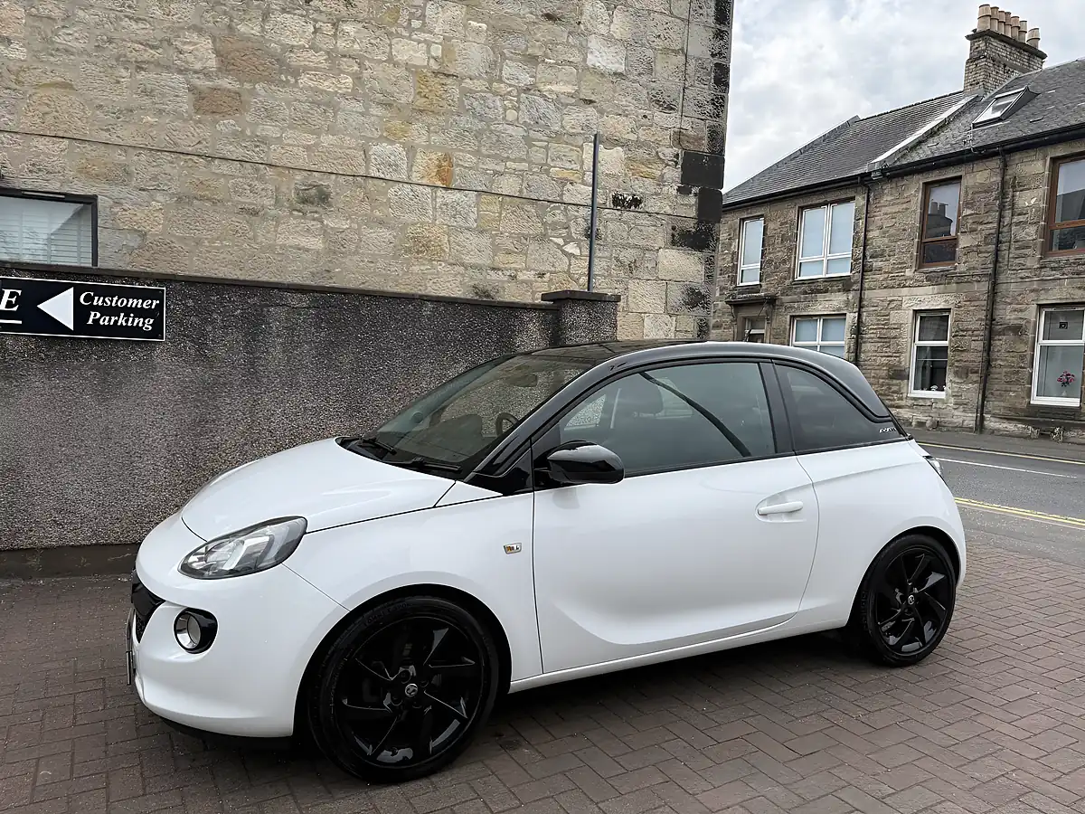 Used 2017 Vauxhall Adam Energised White - Interior and Exterior details 17
