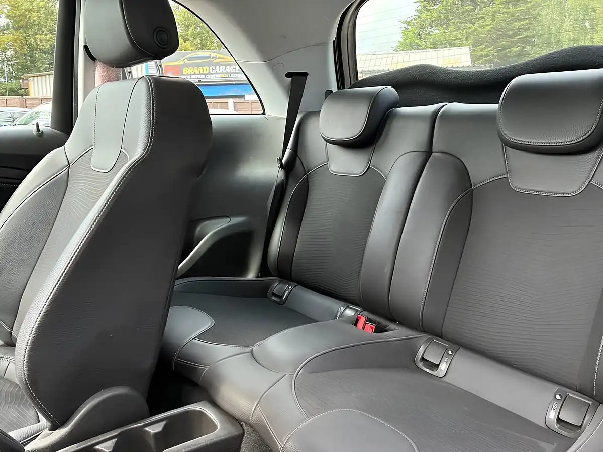 Used 2017 Vauxhall Adam Energised White - Interior and Exterior details 16