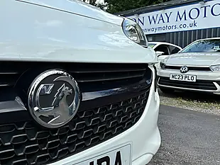 Used 2017 Vauxhall Adam Energised White - Interior and Exterior details 3