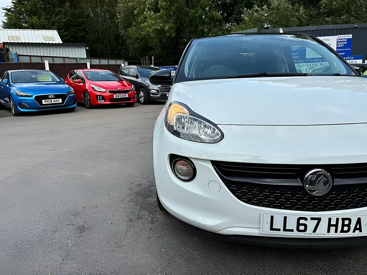 Used 2017 Vauxhall Adam Energised White - Interior and Exterior details 4