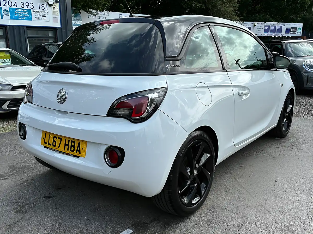 Used 2017 Vauxhall Adam Energised White - Interior and Exterior details 8