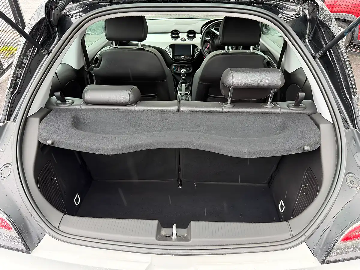Used 2017 Vauxhall Adam Energised White - Interior and Exterior details 13