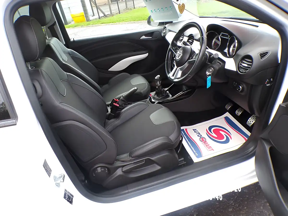 Used 2017 Vauxhall Adam Energised White - Interior and Exterior details 17