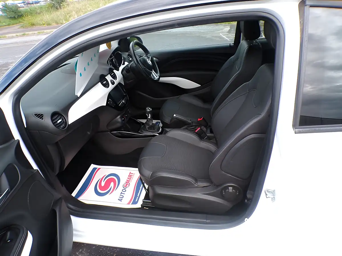 Used 2017 Vauxhall Adam Energised White - Interior and Exterior details 8