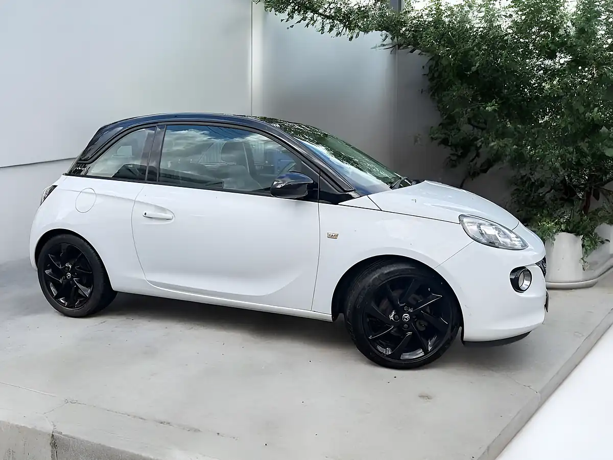 Used 2017 Vauxhall Adam Energised White - Front View