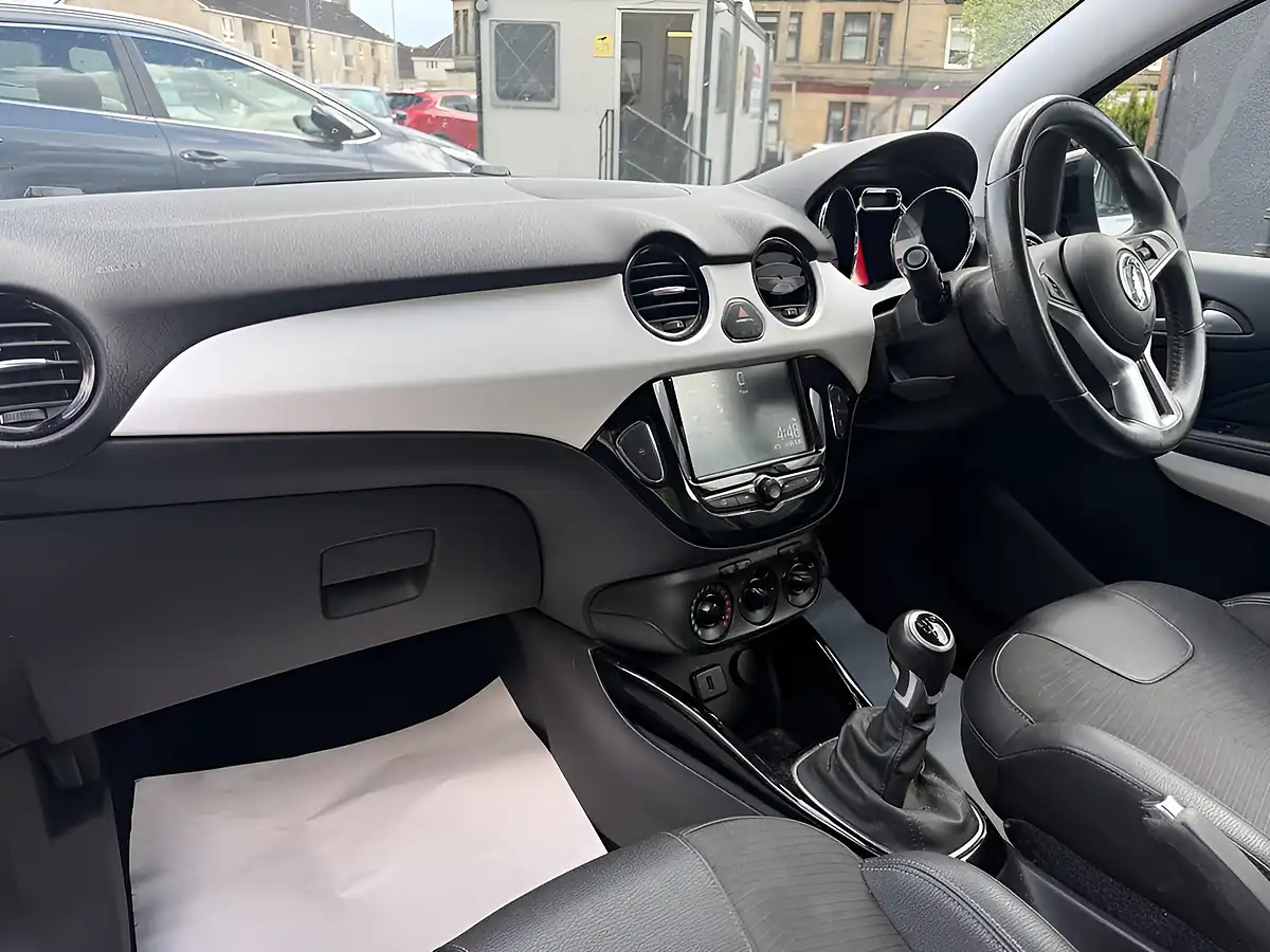 Used 2017 Vauxhall Adam Energised White - Interior and Exterior details 12