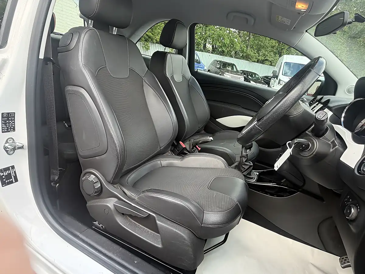 Used 2017 Vauxhall Adam Energised White - Interior and Exterior details 17