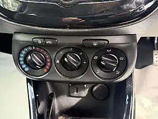 Used 2017 Vauxhall Adam Energised White - Interior and Exterior details 20