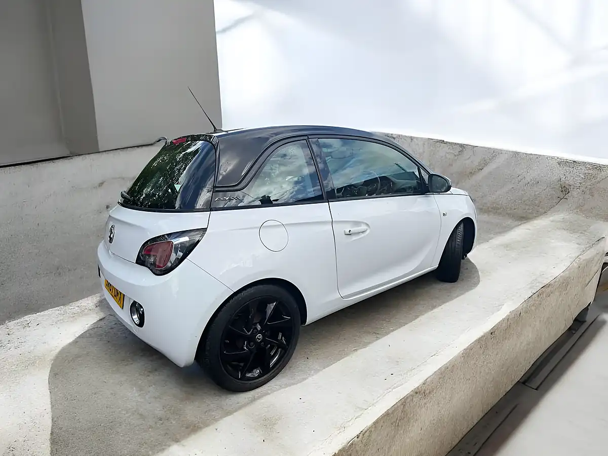 Used 2017 Vauxhall Adam Energised White - Interior and Exterior details 6