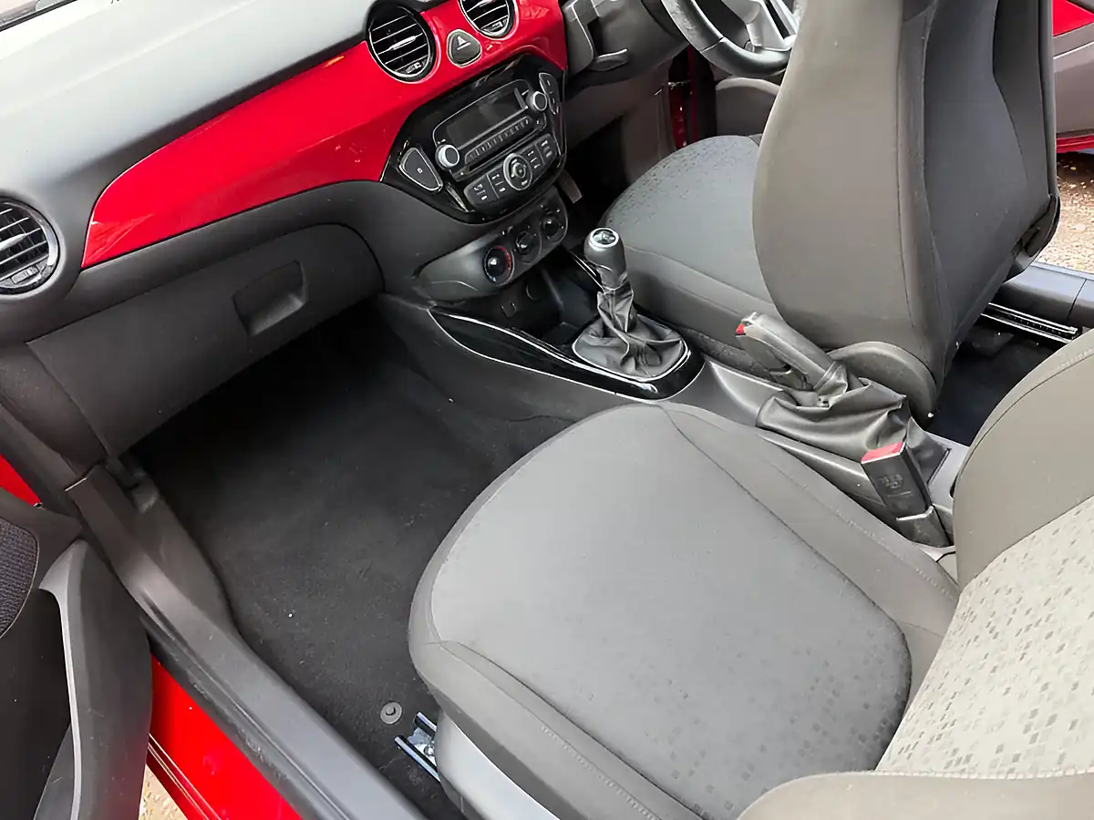 Used 2017 Vauxhall Adam Jam Red - Interior and Exterior details 12