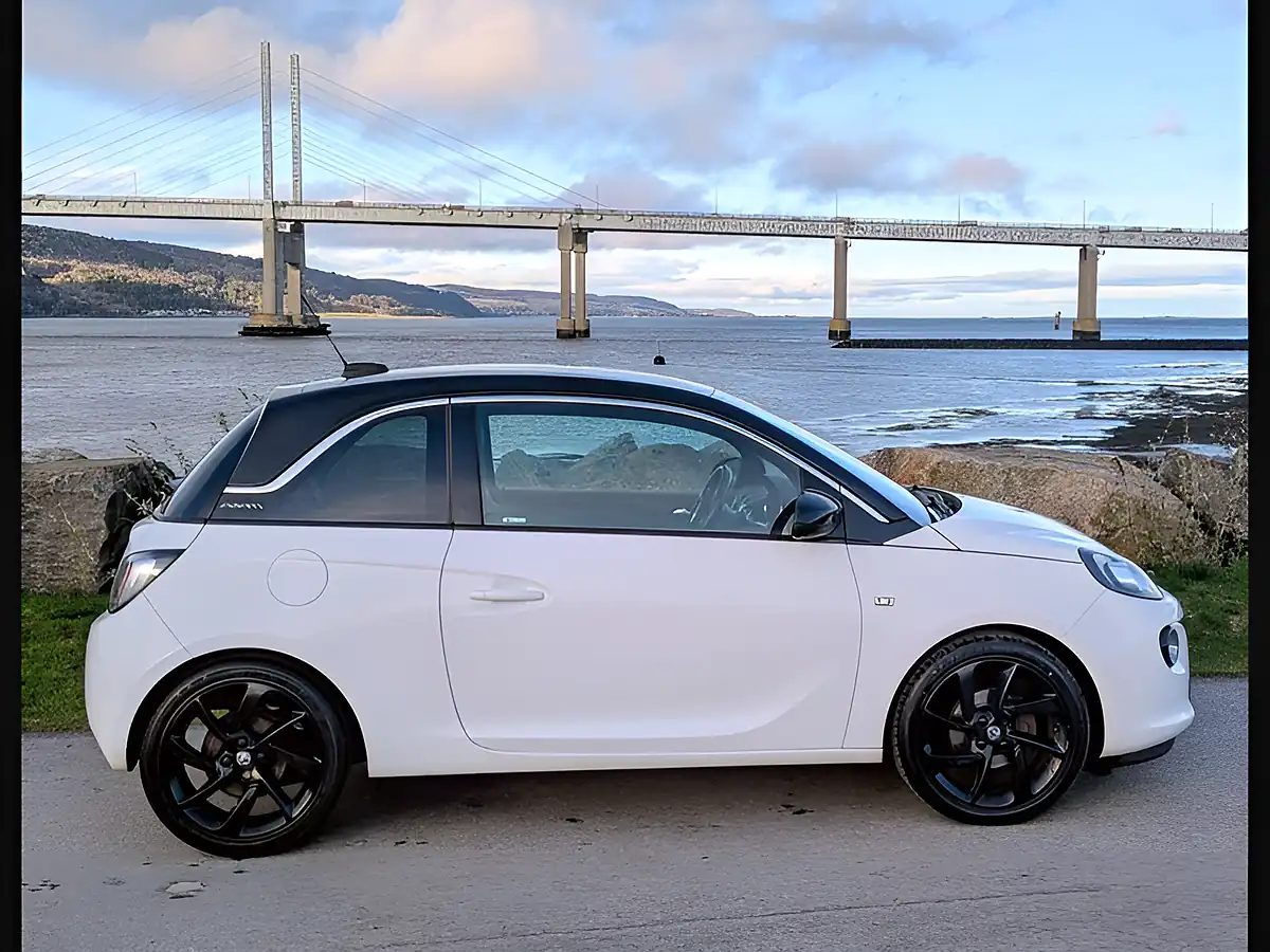 Used 2017 Vauxhall Adam Slam White - Interior and Exterior details 4