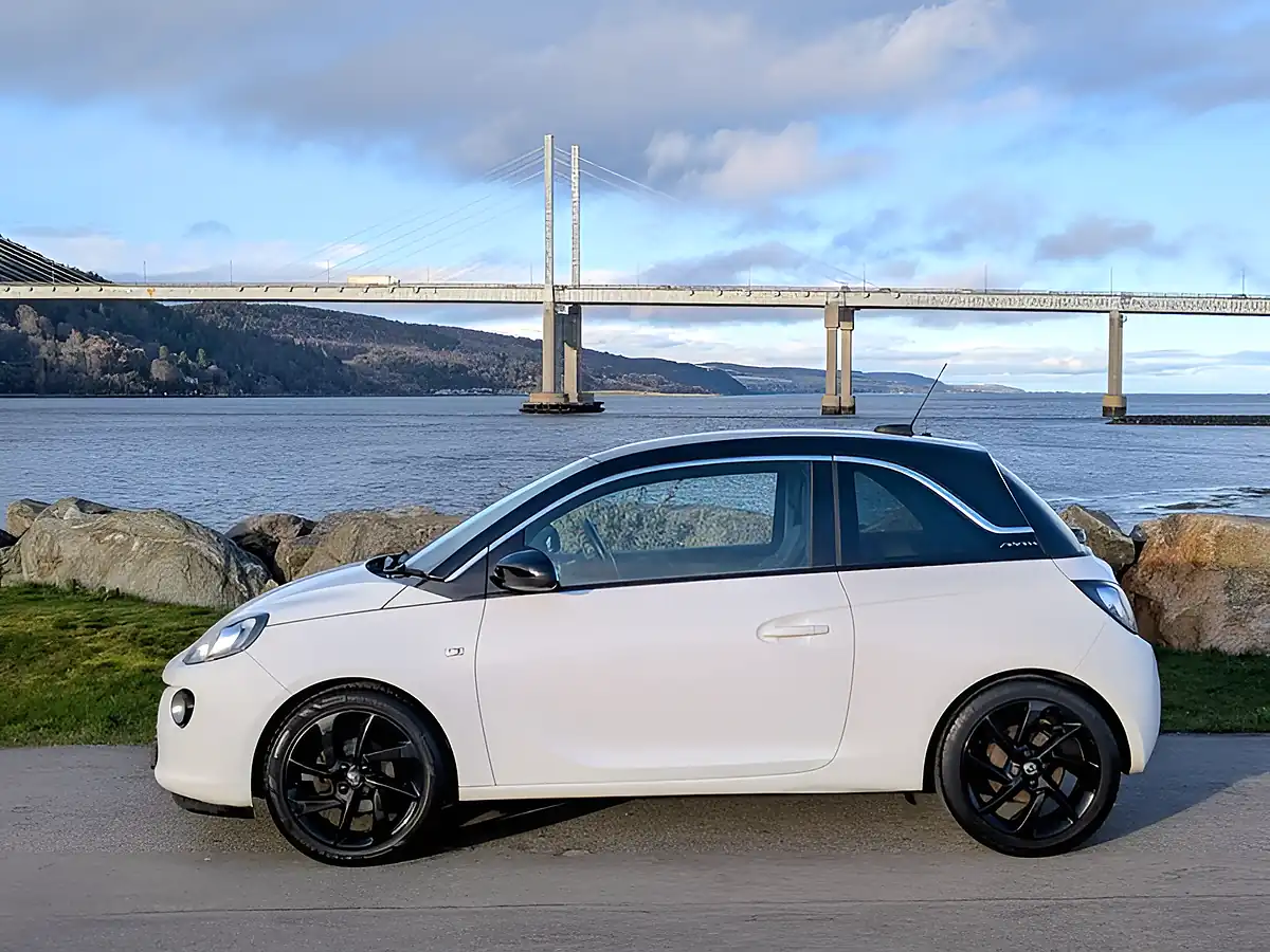 Used 2017 Vauxhall Adam Slam White - Interior and Exterior details 8