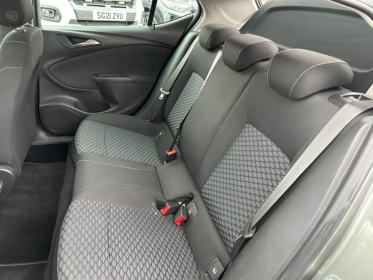 Used 2017 Vauxhall Astra Design Grey - Interior and Exterior details 11