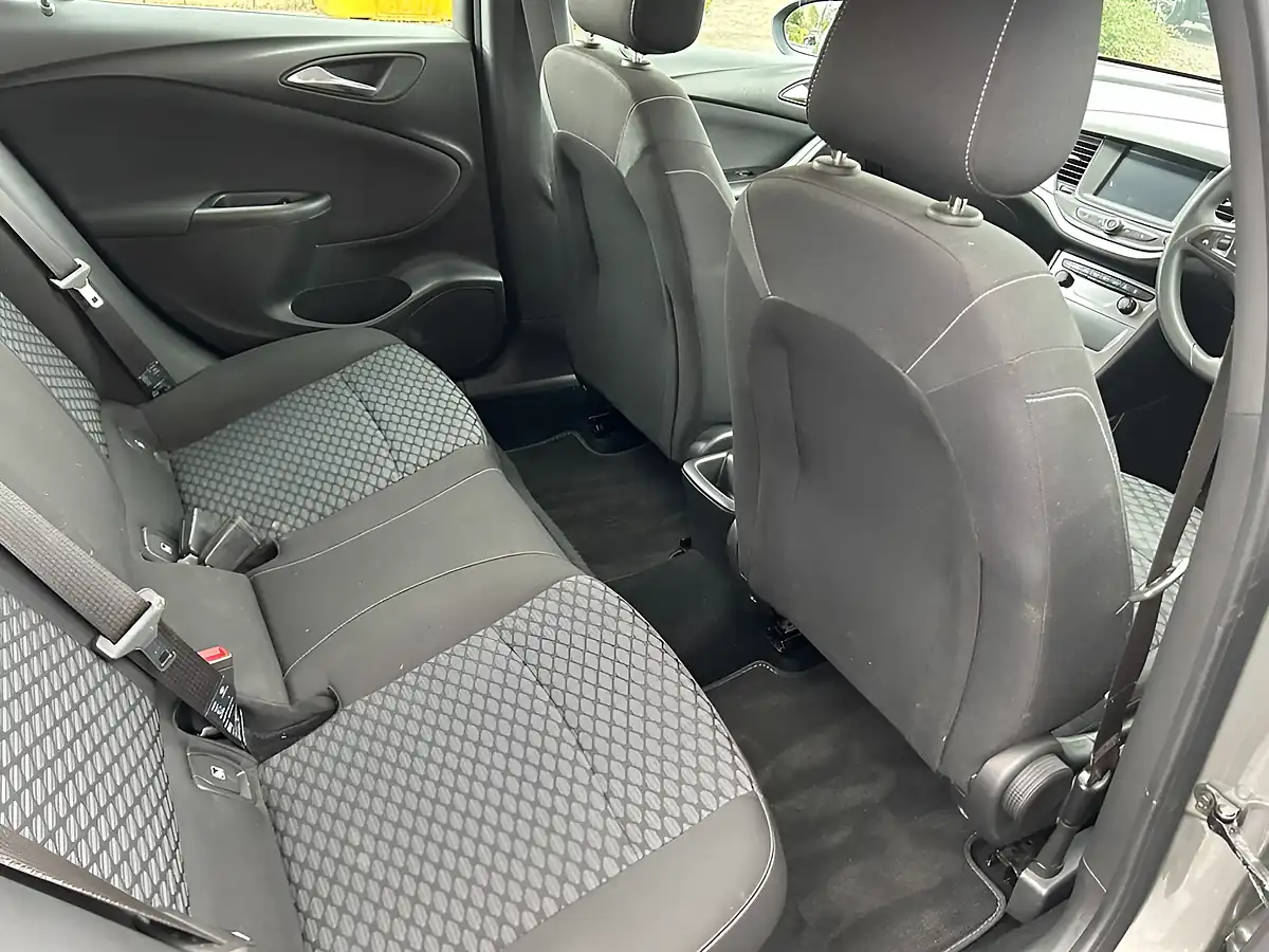 Used 2017 Vauxhall Astra Design Grey - Interior and Exterior details 12