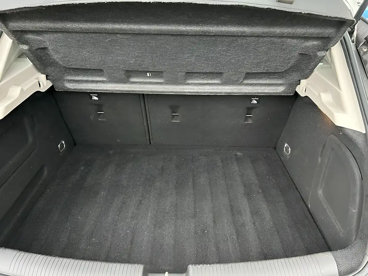 Used 2017 Vauxhall Astra Design Grey - Interior and Exterior details 14